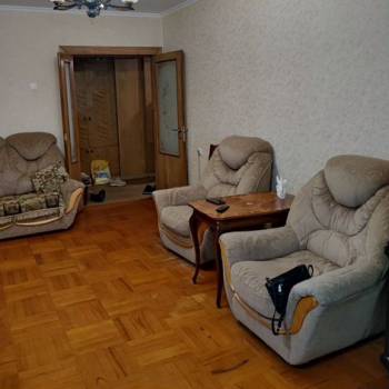 Продается Многокомнатная квартира, 80 м²