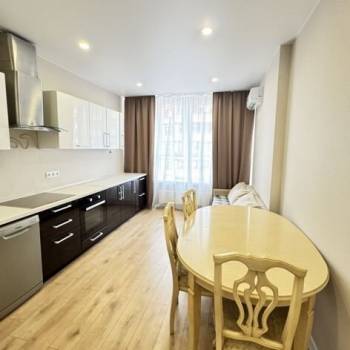 Сдается 2-х комнатная квартира, 60 м²
