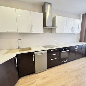 Сдается 2-х комнатная квартира, 60 м²