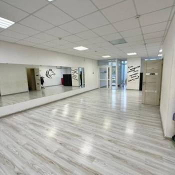 Продается Нежилое помещение, 72 м²
