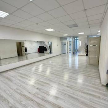 Продается Нежилое помещение, 72 м²