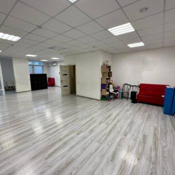 Продается Нежилое помещение, 72 м²