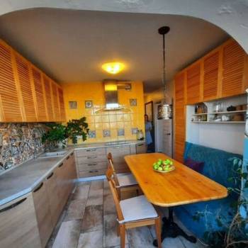 Сдается 1-комнатная квартира, 47 м²