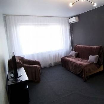 Сдается 1-комнатная квартира, 42 м²