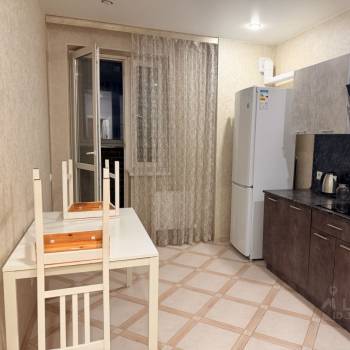 Сдается 1-комнатная квартира, 37 м²