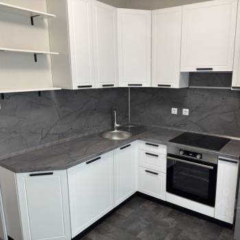 Продается 1-комнатная квартира, 35 м²