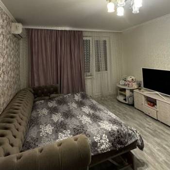 Продается 1-комнатная квартира, 39 м²