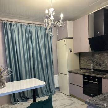 Сдается 1-комнатная квартира, 40 м²