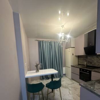 Сдается 1-комнатная квартира, 40 м²