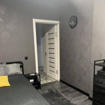 Продается 2-х комнатная квартира, 77 м²