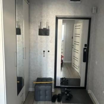Продается 1-комнатная квартира, 37 м²