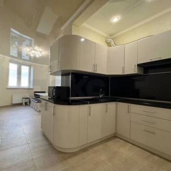 Продается Многокомнатная квартира, 148 м²