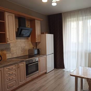 Сдается 1-комнатная квартира, 46 м²