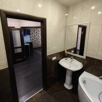 Сдается 1-комнатная квартира, 50 м²