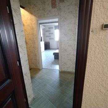 Продается 1-комнатная квартира, 42 м²