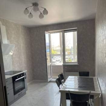 Сдается 1-комнатная квартира, 43 м²