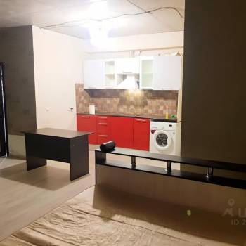 Продается 1-комнатная квартира, 40 м²