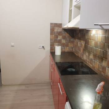 Продается 1-комнатная квартира, 40 м²
