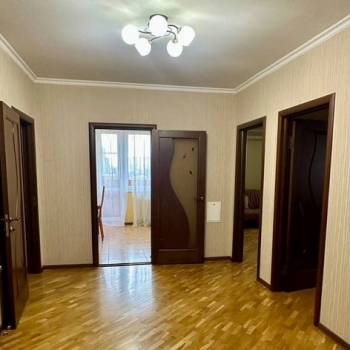 Сдается Многокомнатная квартира, 75,8 м²