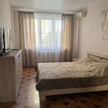 Сдается 1-комнатная квартира, 43 м²
