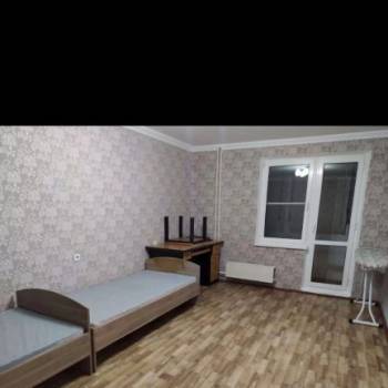 Сдается 2-х комнатная квартира, 80 м²