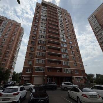 Продается 1-комнатная квартира, 47 м²