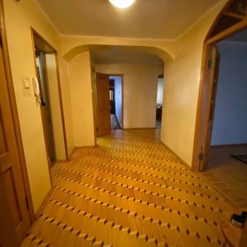 Продается Многокомнатная квартира, 111,9 м²