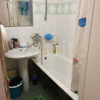 Продается Многокомнатная квартира, 65 м²