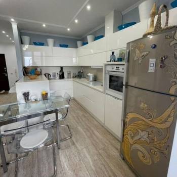Сдается 1-комнатная квартира, 43 м²