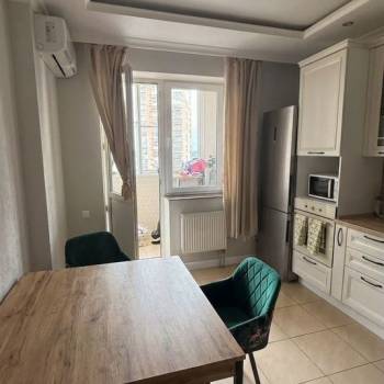 Продается 3-х комнатная квартира, 90,6 м²