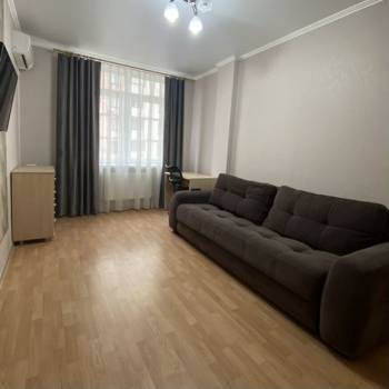 Сдается 1-комнатная квартира, 37 м²