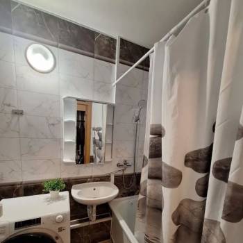 Сдается 1-комнатная квартира, 45 м²