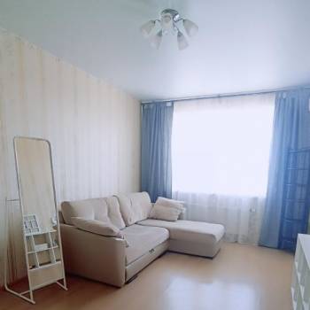 Сдается 1-комнатная квартира, 42 м²