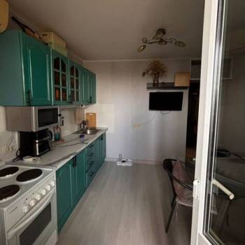 Продается 1-комнатная квартира, 38 м²