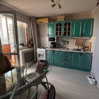 Продается 1-комнатная квартира, 38 м²