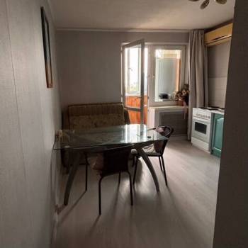 Продается 1-комнатная квартира, 38 м²