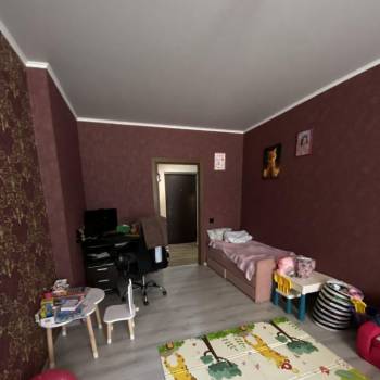 Продается 1-комнатная квартира, 45 м²