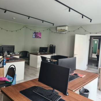 Сдается Офис, 200 м²