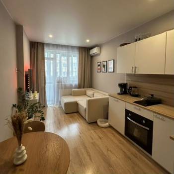 Продается 1-комнатная квартира, 44 м²