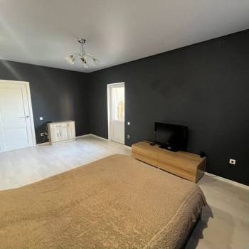 Сдается 1-комнатная квартира, 50 м²