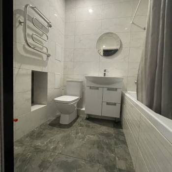 Сдается 1-комнатная квартира, 42 м²