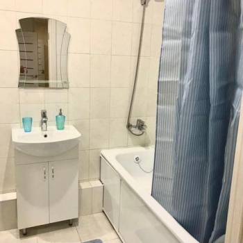 Сдается 1-комнатная квартира, 42 м²
