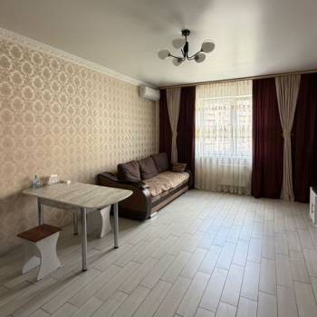 Сдается Многокомнатная квартира, 82 м²