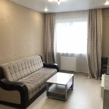 Сдается 1-комнатная квартира, 38 м²