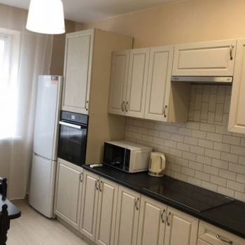 Сдается 1-комнатная квартира, 38 м²
