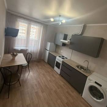 Сдается 1-комнатная квартира, 41,5 м²