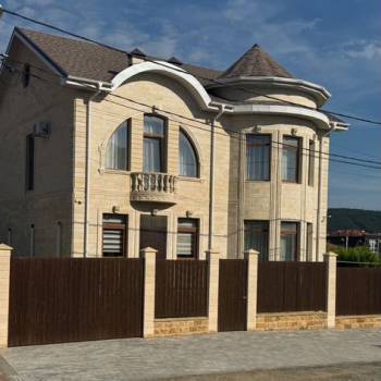 Продается Дом, 296 м²