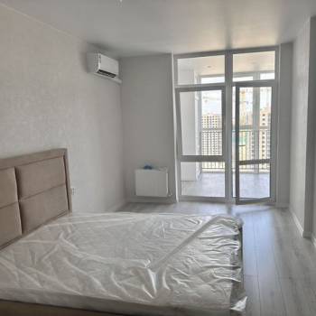 Сдается 2-х комнатная квартира, 82 м²