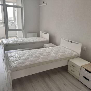 Сдается 2-х комнатная квартира, 82 м²