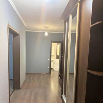 Сдается Многокомнатная квартира, 93 м²
